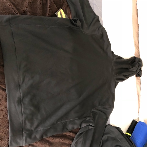 SOLD! SOLD! Nike LiveStrong Sweatsuit set - Picture 5 of 8